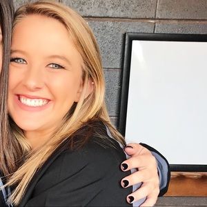 Meet your Posher, Sharley